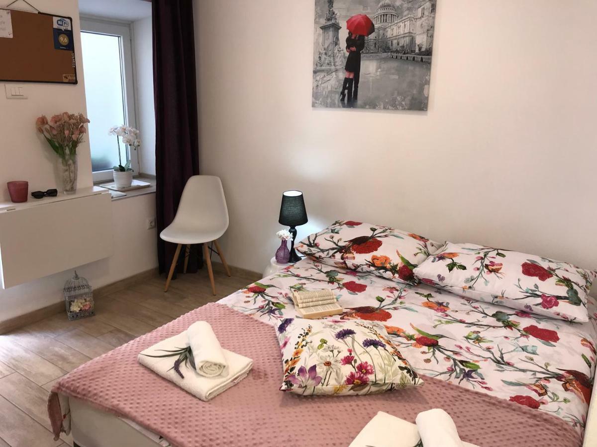 Studio Apartment Legcevic Kaštela Exterior foto