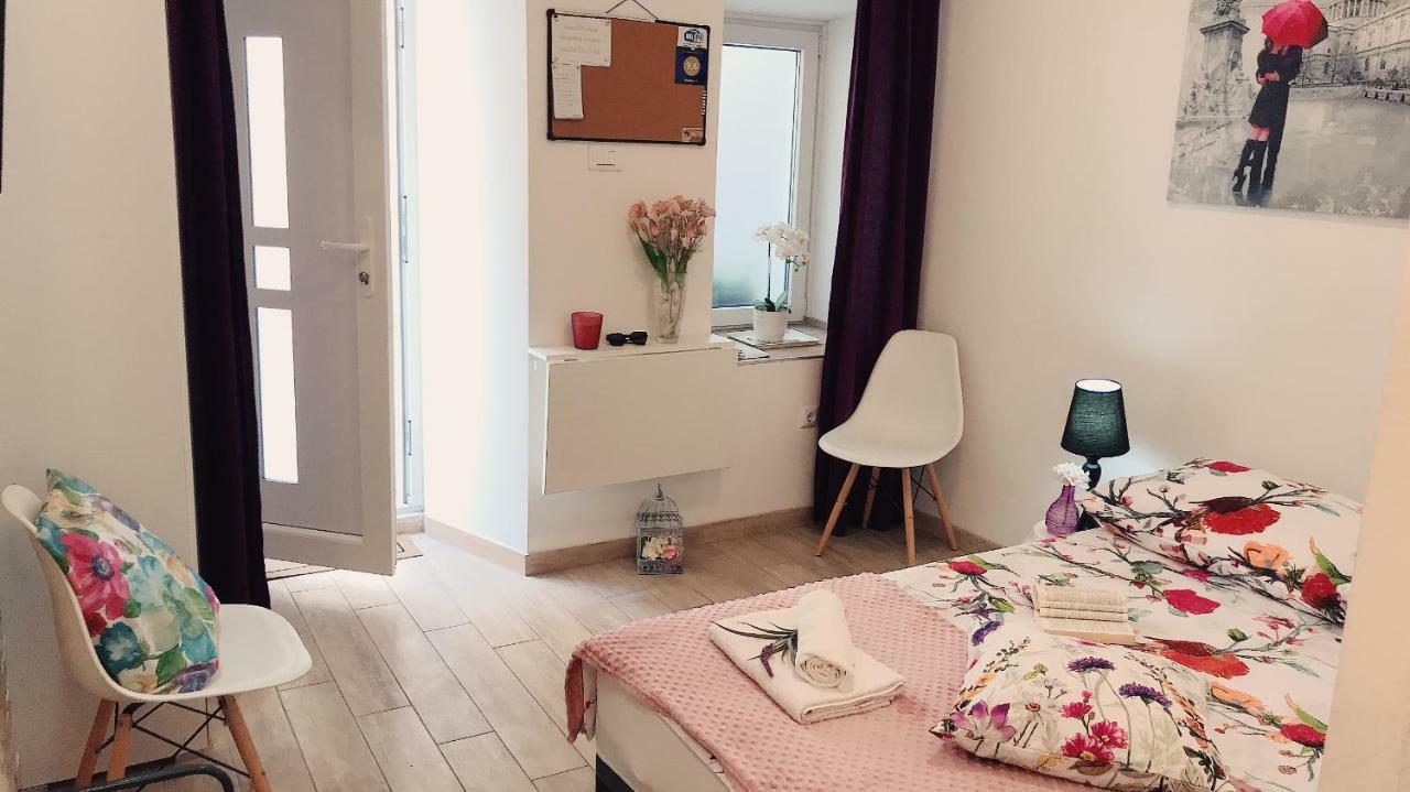 Studio Apartment Legcevic Kaštela Exterior foto