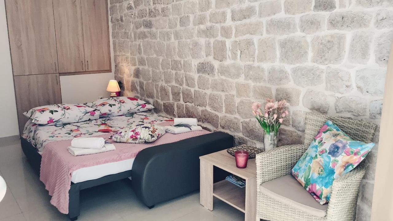 Studio Apartment Legcevic Kaštela Exterior foto